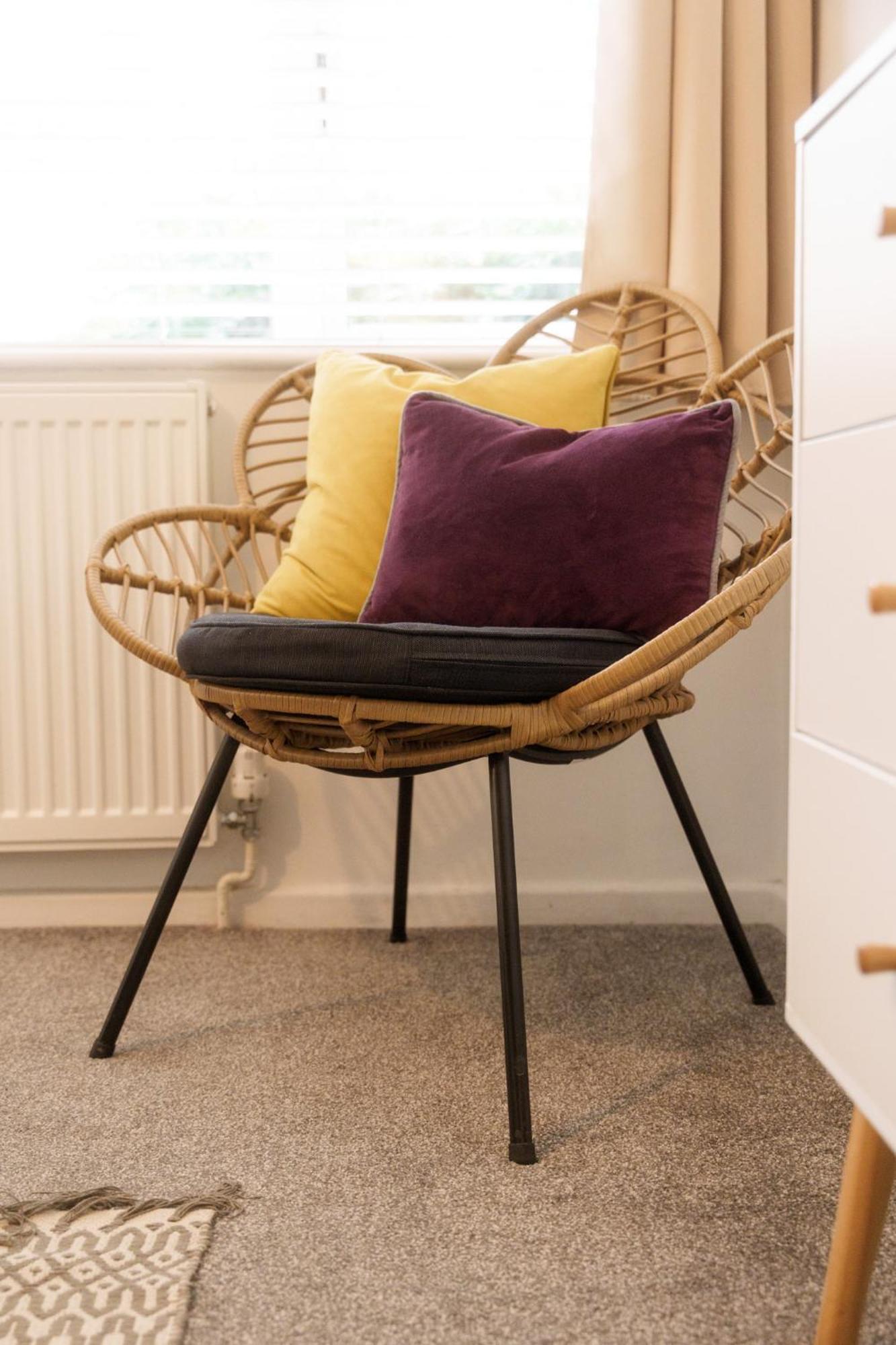Modern & Stylish 1 Bedroom Flat In Apartamento *